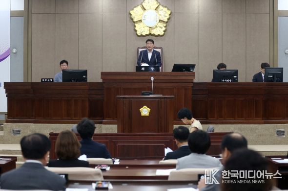 수원특례시의회, 제377회 임시회 개의