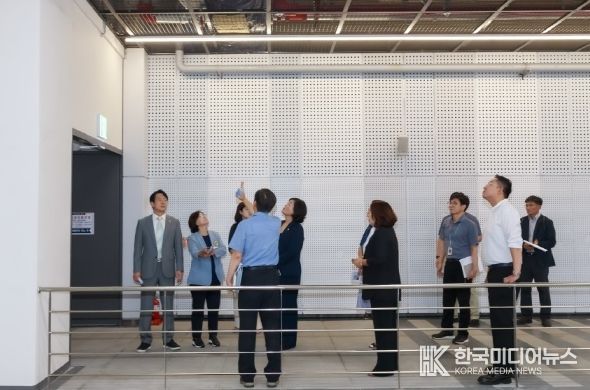 부천시의회 도시교통위원회, 부천아트센터 현장 점검