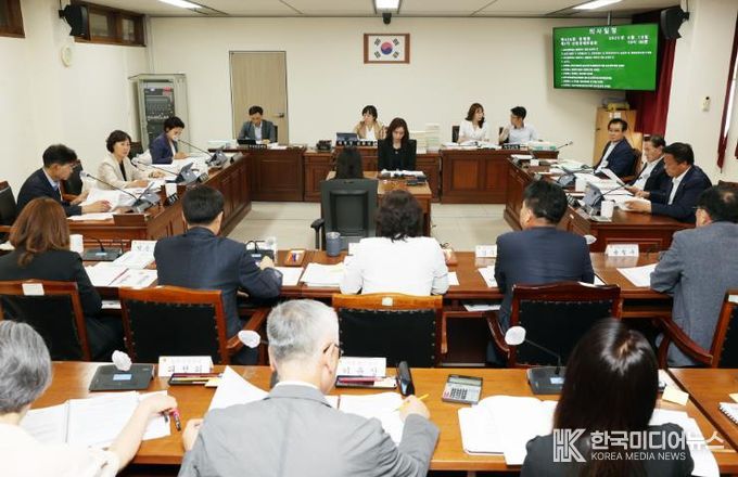 충청북도의회 산업경제위원회 과수화상병 피해 대책 마련 등 주문
